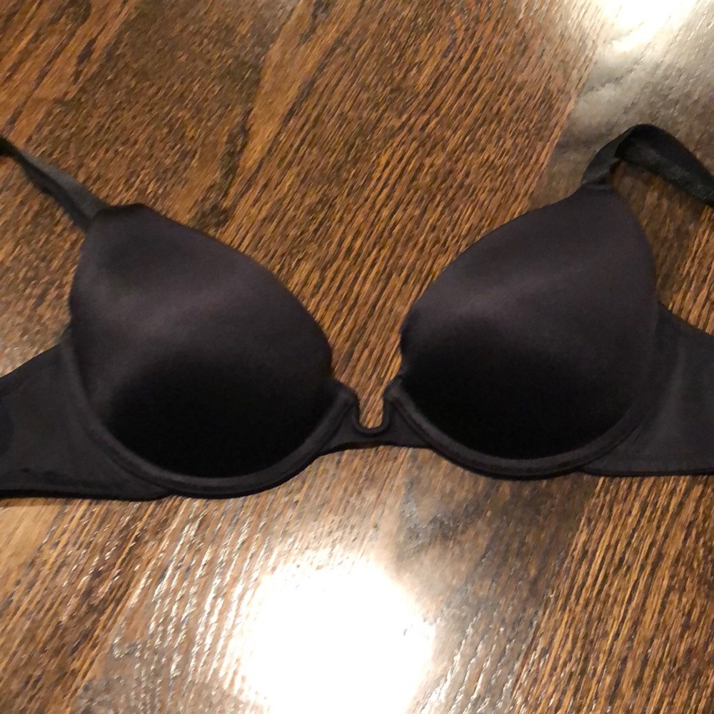 Lily of France bra New w out Tag